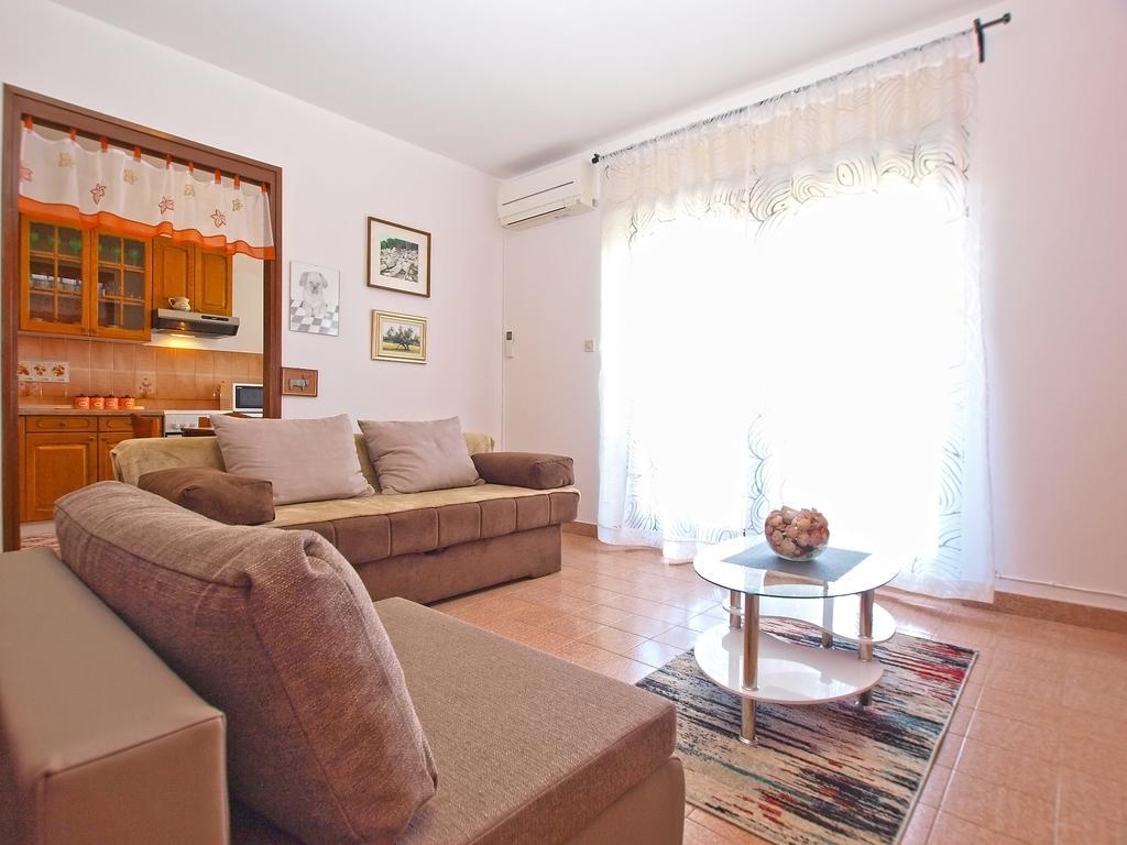 Apartment Snezana 1200 Fažana Εξωτερικό φωτογραφία